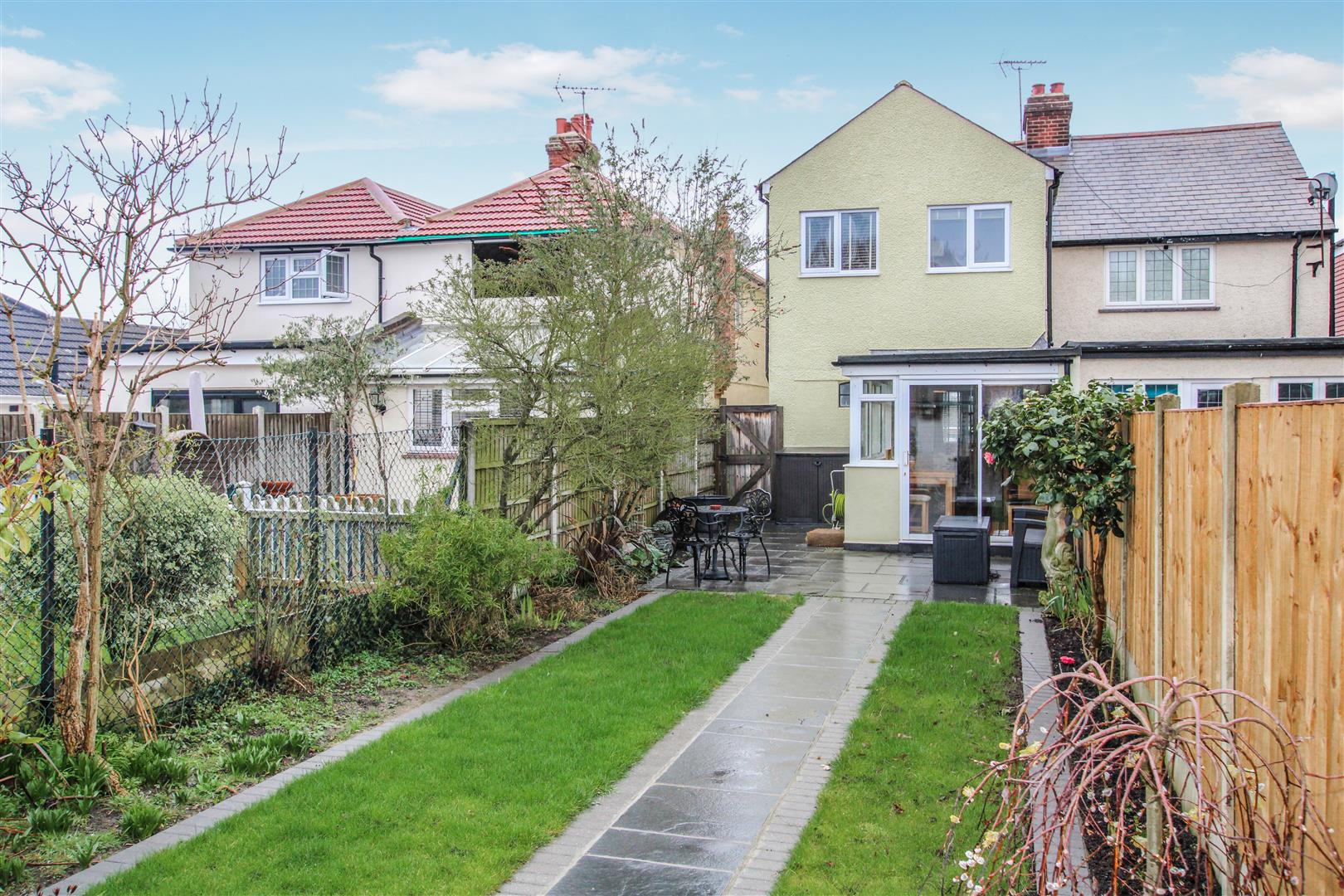 Hatch Road, Pilgrims Hatch, Brentwood Keith Ashton